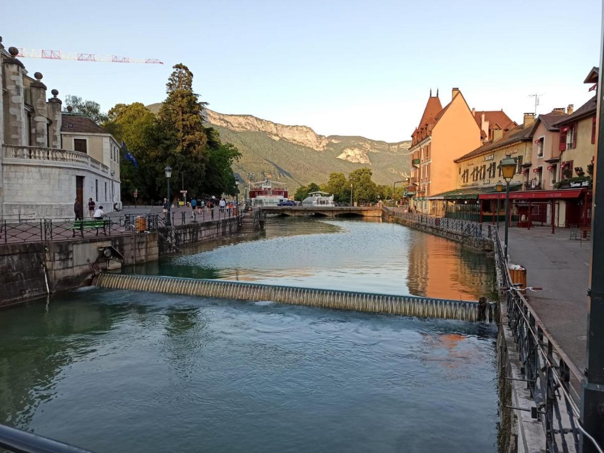 Le Republique Annecy , Coeur De Vieille Ville Екстер'єр фото